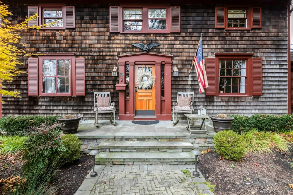 105 Academy Street Bayport, NY 11705