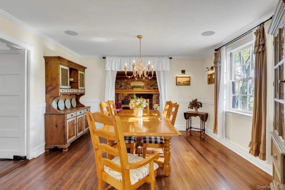 105 Academy Street Bayport, NY 11705