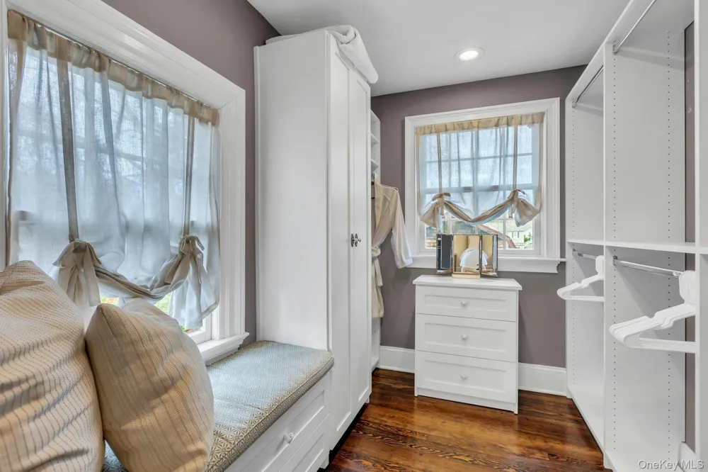 105 Academy Street Bayport, NY 11705