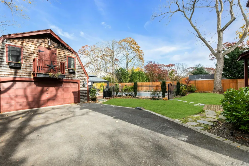 105 Academy Street Bayport, NY 11705