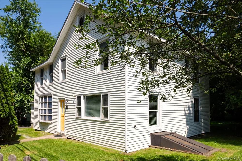 420 Rhinecliff Road Rhinebeck, NY 12572