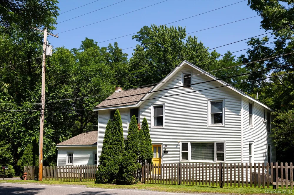 420 Rhinecliff Road Rhinebeck, NY 12572