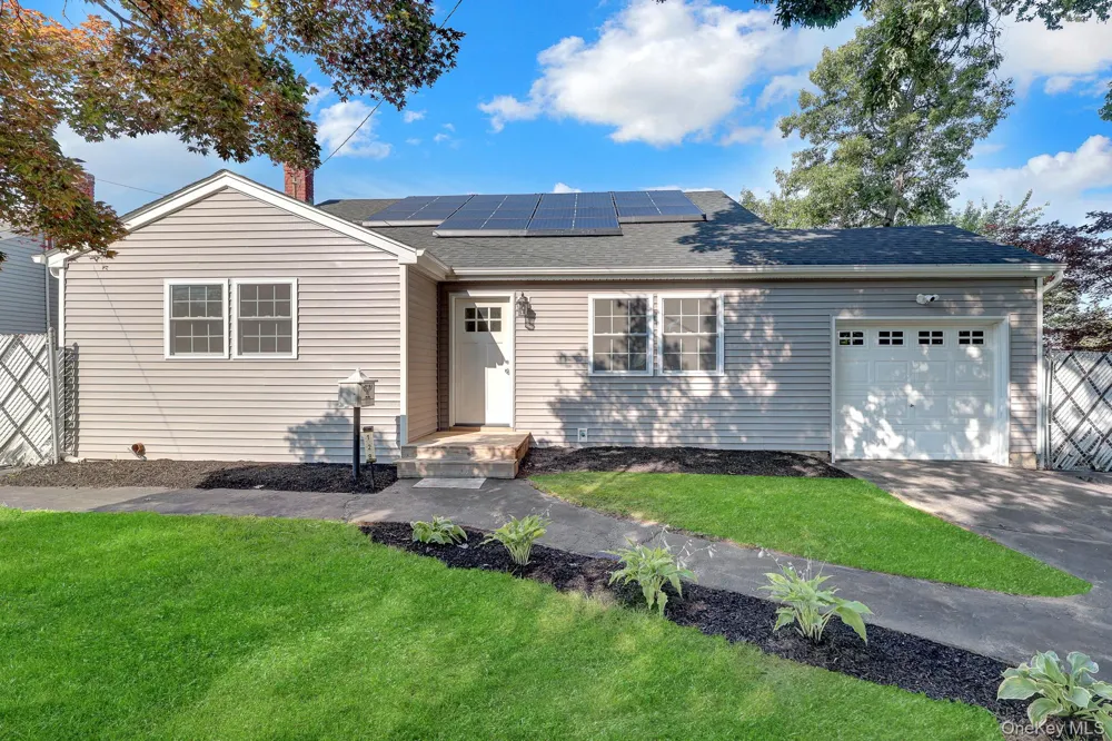 128 W 17th Street Deer Park, NY 11729