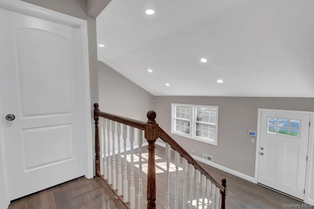 128 W 17th Street Deer Park, NY 11729