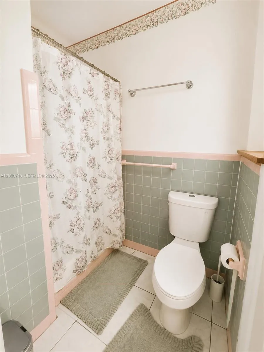 9395 Nassau Dr Cutler Bay, FL 33189