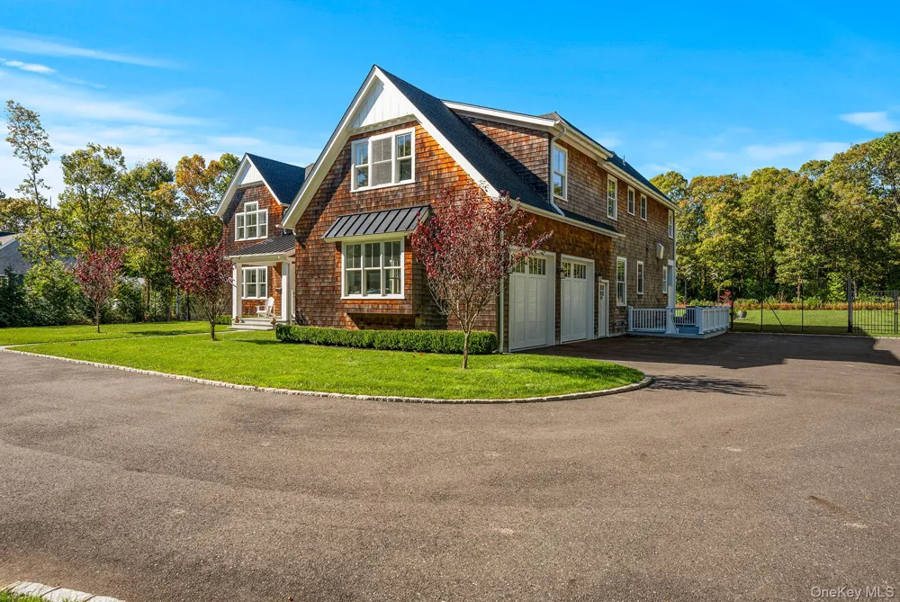 41 Arbutus Road Quogue, NY 11959