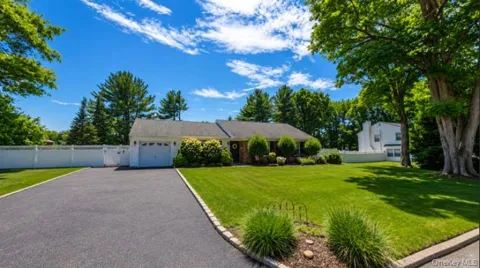 9 Singingwood Drive