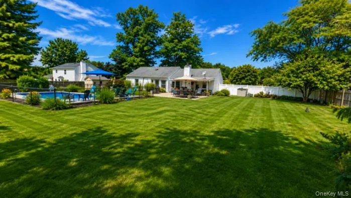 9 Singingwood Drive Stony Brook, NY 11790