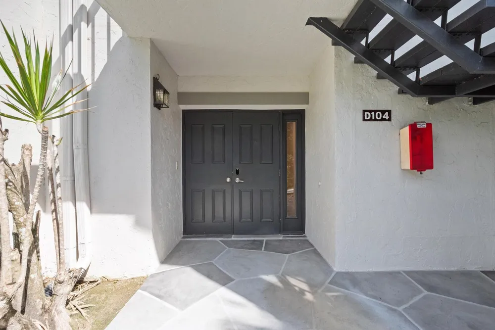 11355 POND VIEW DRIVE #D104 Wellington, FL 33414
