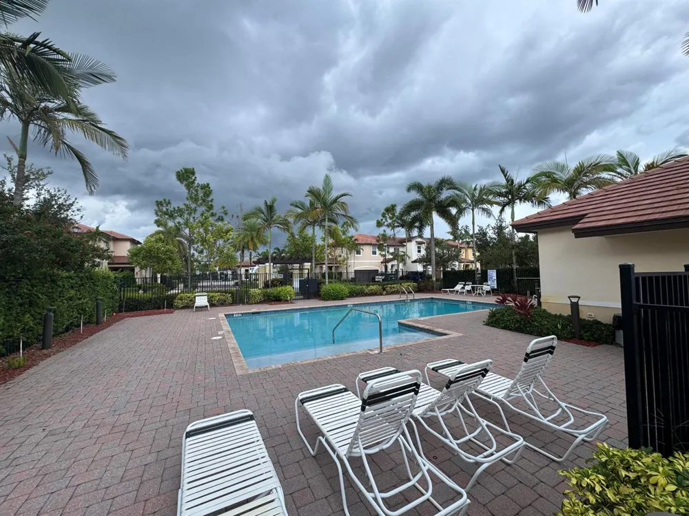 6958 Long Pine Circle Coconut Creek, FL 33073