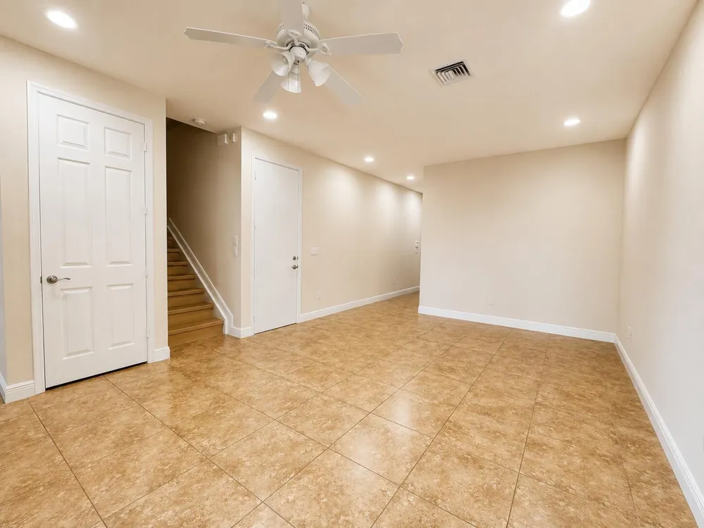 6958 Long Pine Circle Coconut Creek, FL 33073
