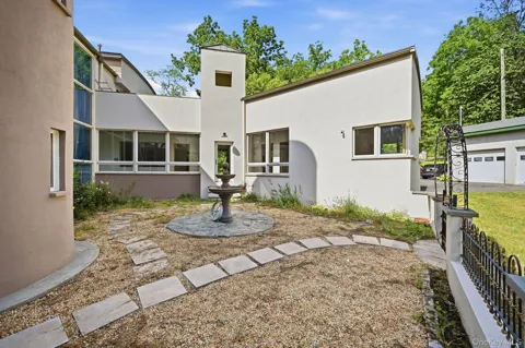 151 Bellvale Lakes Road