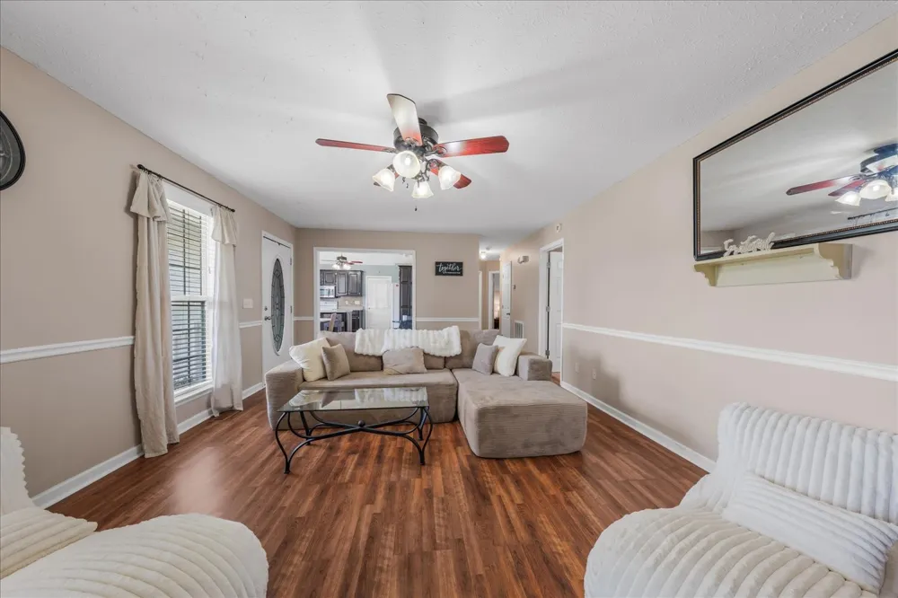 5 Summerfield Dr Fayetteville, TN 37334