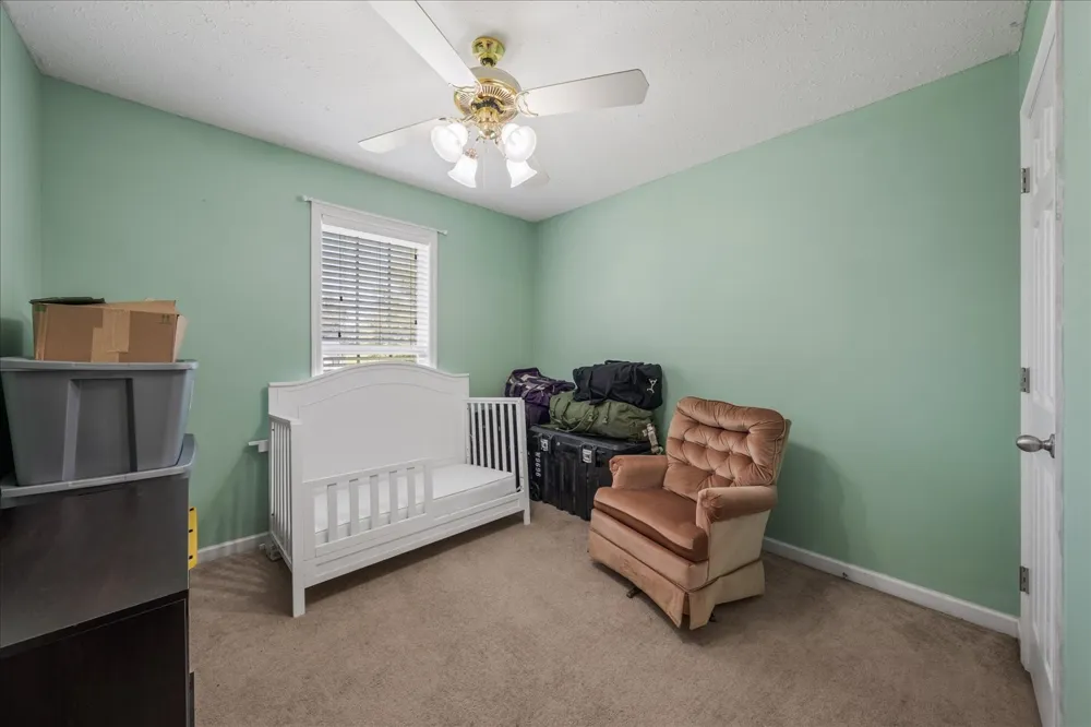 5 Summerfield Dr Fayetteville, TN 37334