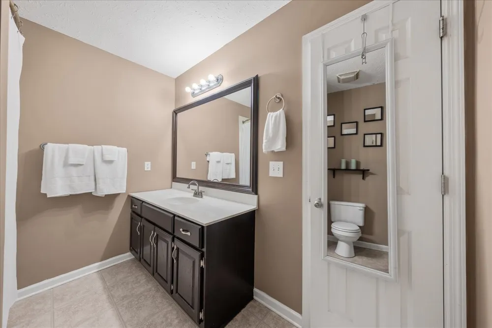 5 Summerfield Dr Fayetteville, TN 37334