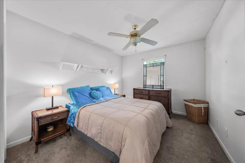 5 Summerfield Dr Fayetteville, TN 37334