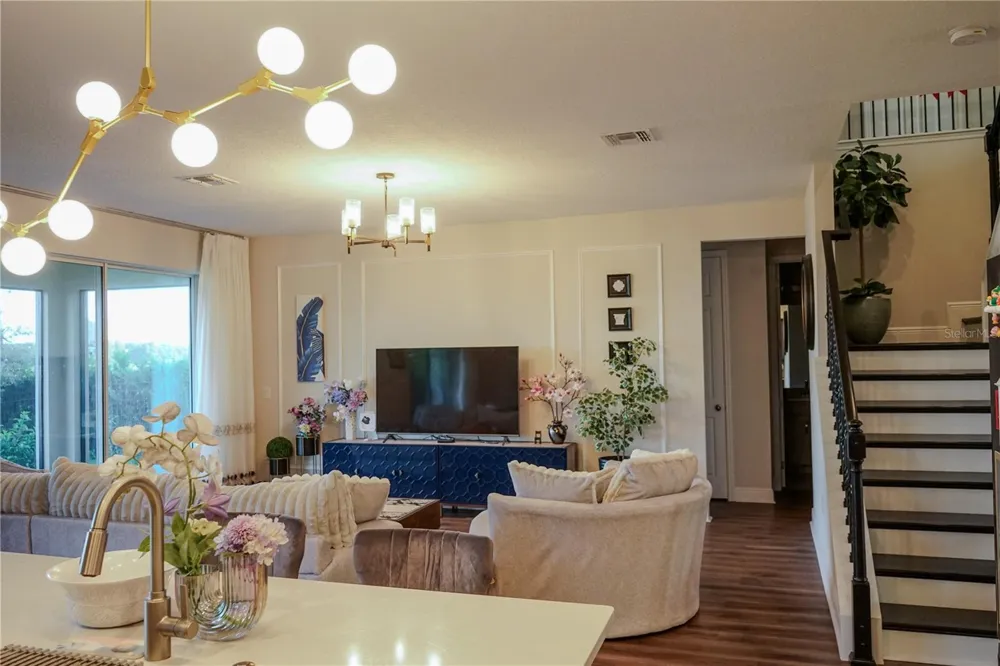 6043 BIMINI TWIST LOOP Orlando, FL 32819
