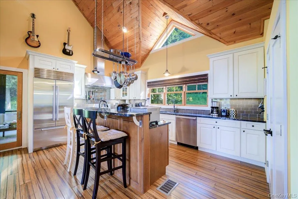 140 Kenoza Trail Callicoon, NY 12723