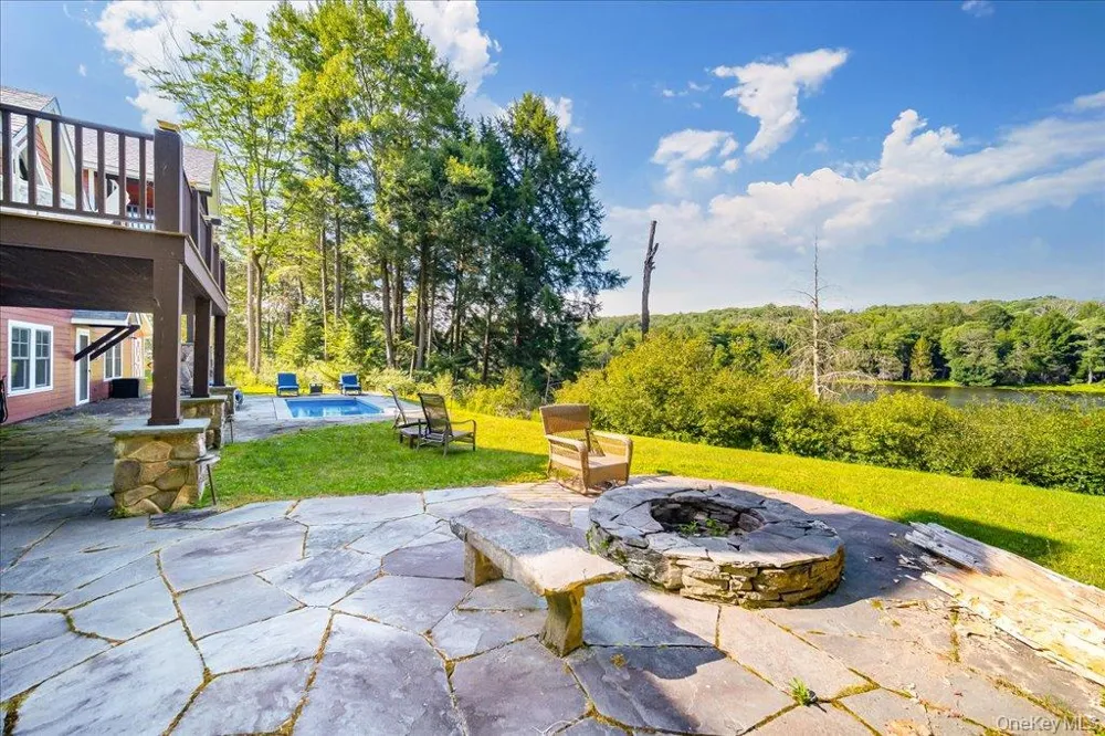 140 Kenoza Trail Callicoon, NY 12723
