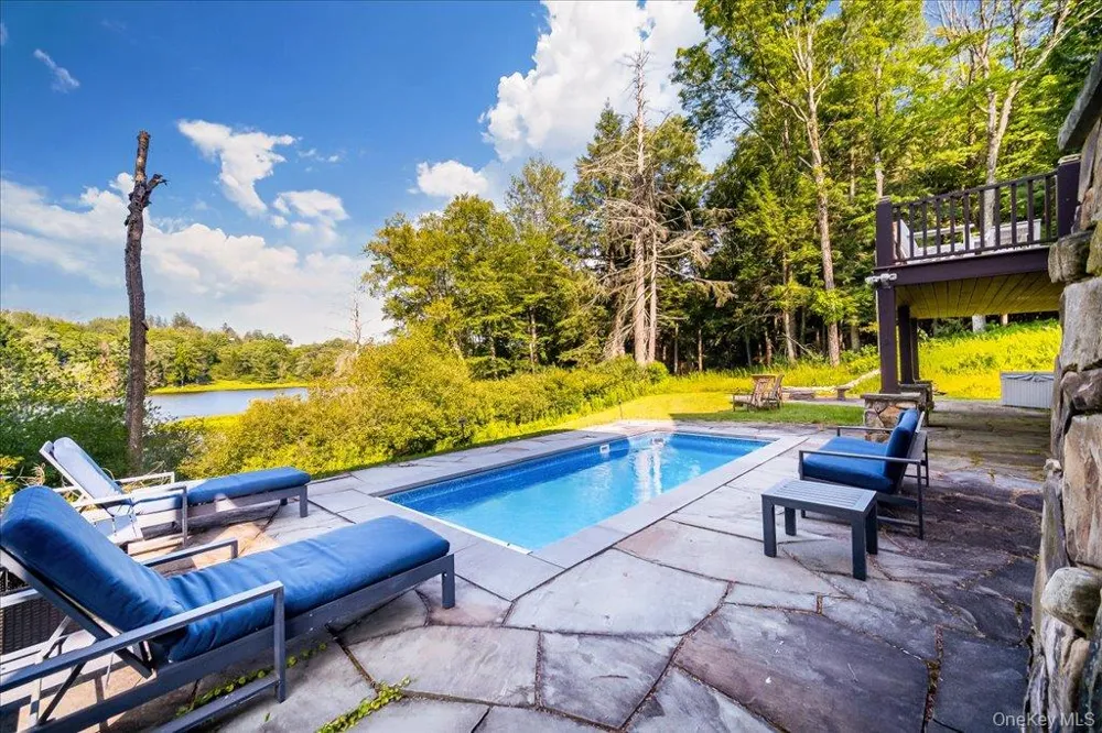 140 Kenoza Trail Callicoon, NY 12723