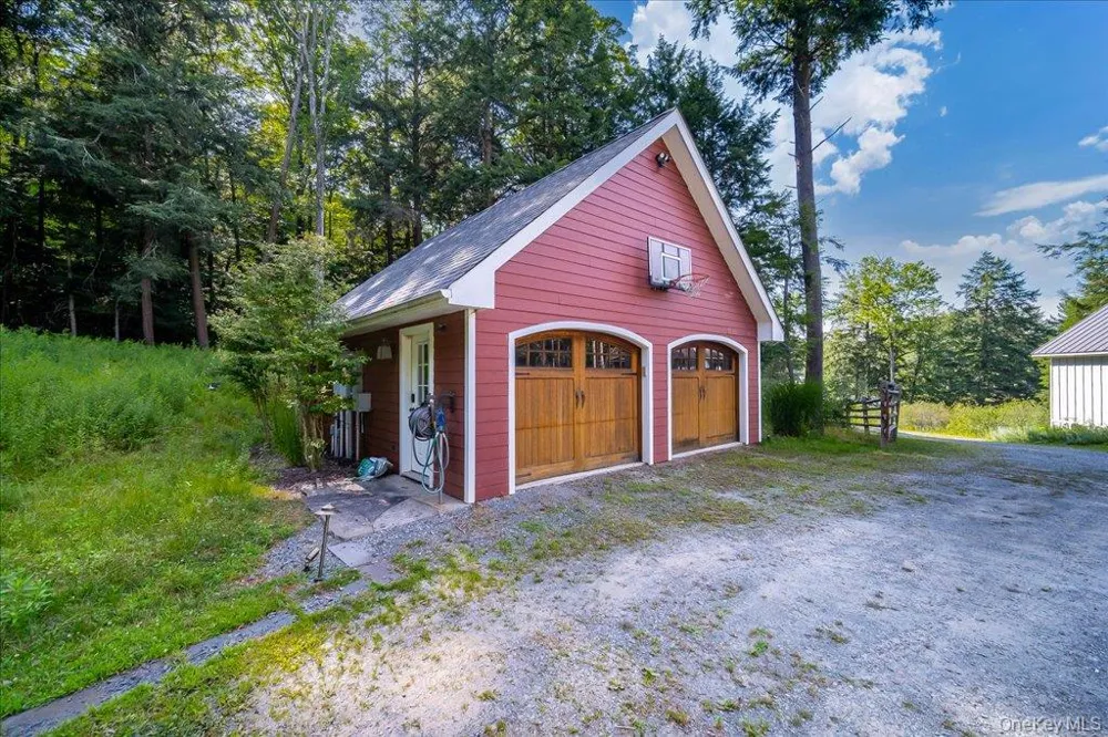 140 Kenoza Trail Callicoon, NY 12723