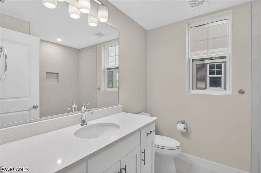 Indies Drive E #101 Naples, FL 34114