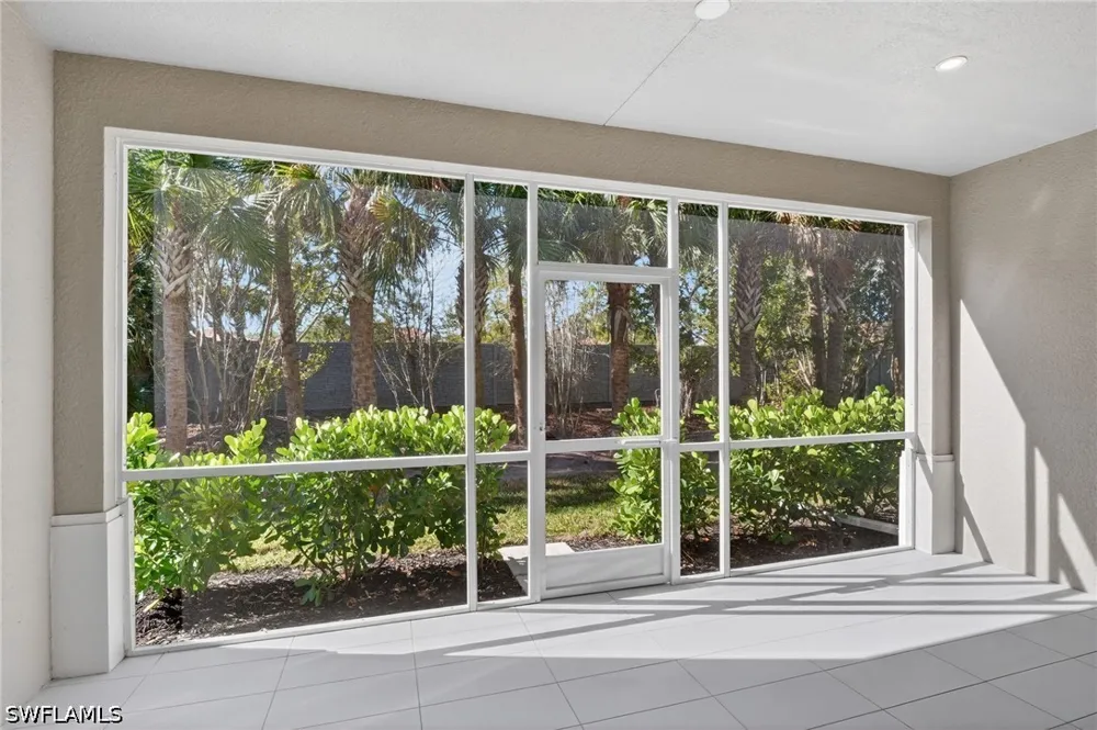 Indies Drive E #101 Naples, FL 34114