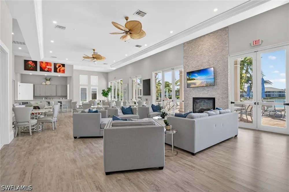 Indies Drive E #101 Naples, FL 34114