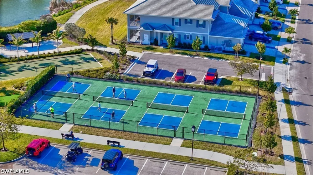 Indies Drive E #101 Naples, FL 34114