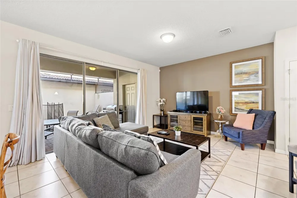 2070 ROME DRIVE Kissimmee, FL 34747