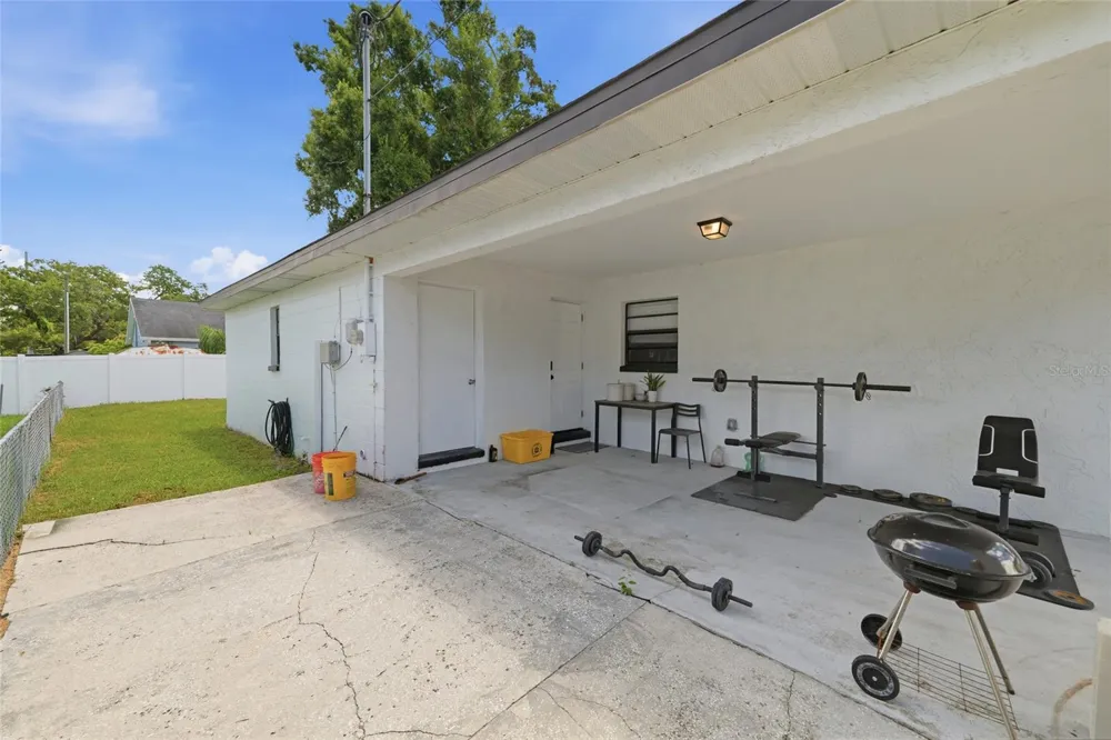 9407 21ST STREET Tampa, FL 33612