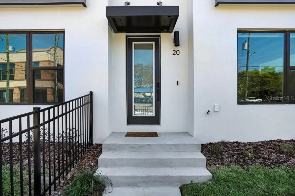 2506 W CLEVELAND STREET #20 Tampa, FL 33609