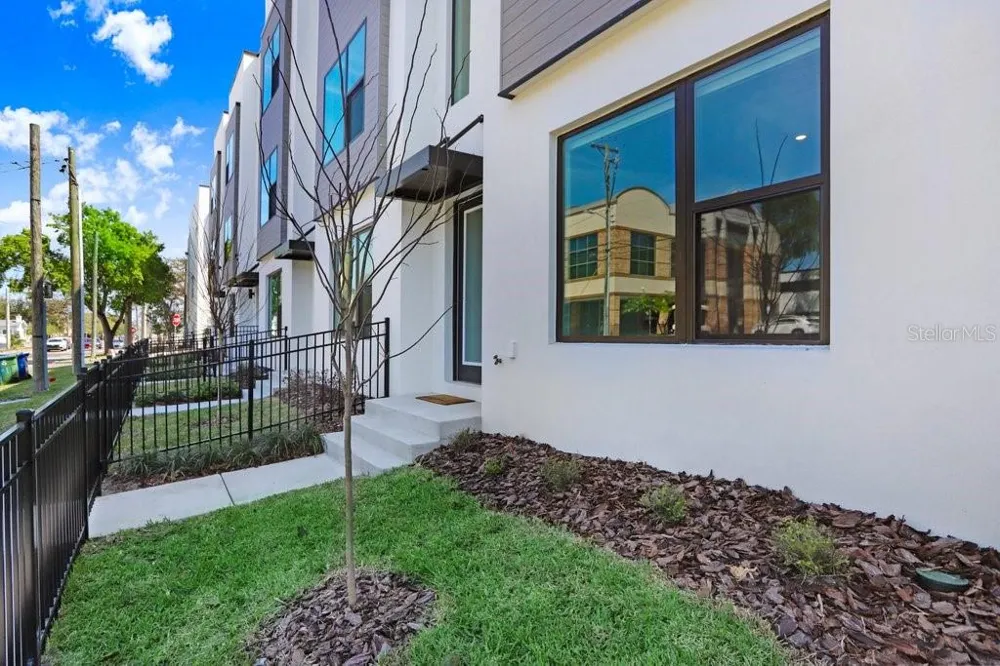 2506 W CLEVELAND STREET #20 Tampa, FL 33609