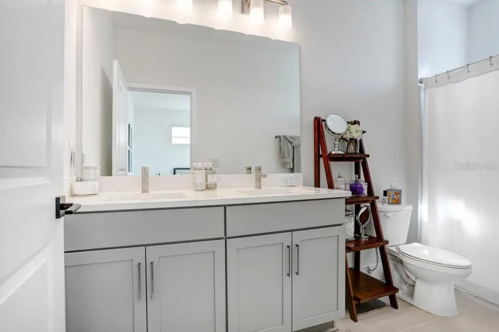 2506 W CLEVELAND STREET #20 Tampa, FL 33609
