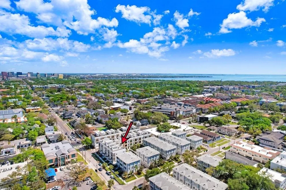 2506 W CLEVELAND STREET #20 Tampa, FL 33609