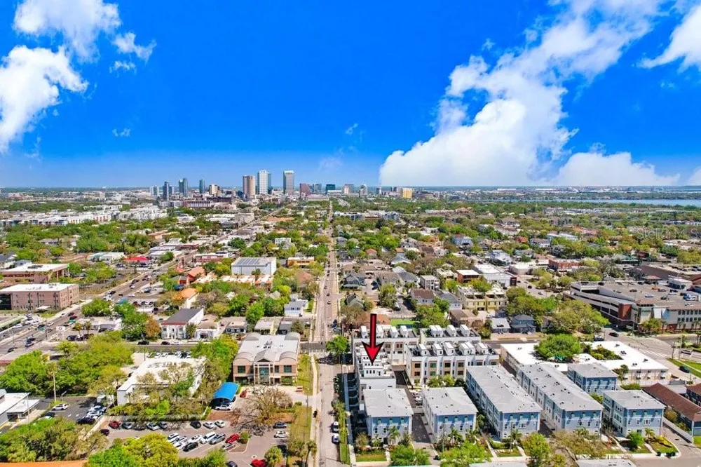 2506 W CLEVELAND STREET #20 Tampa, FL 33609