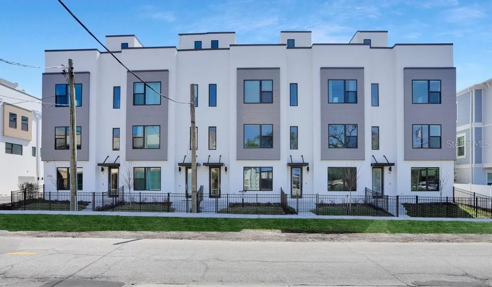 2506 W CLEVELAND STREET #20 Tampa, FL 33609