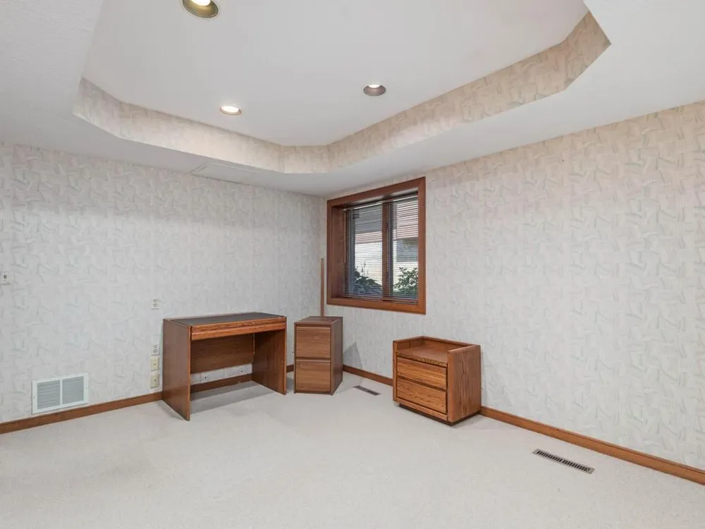 7786 Lochmere Terrace Edina, MN 55439