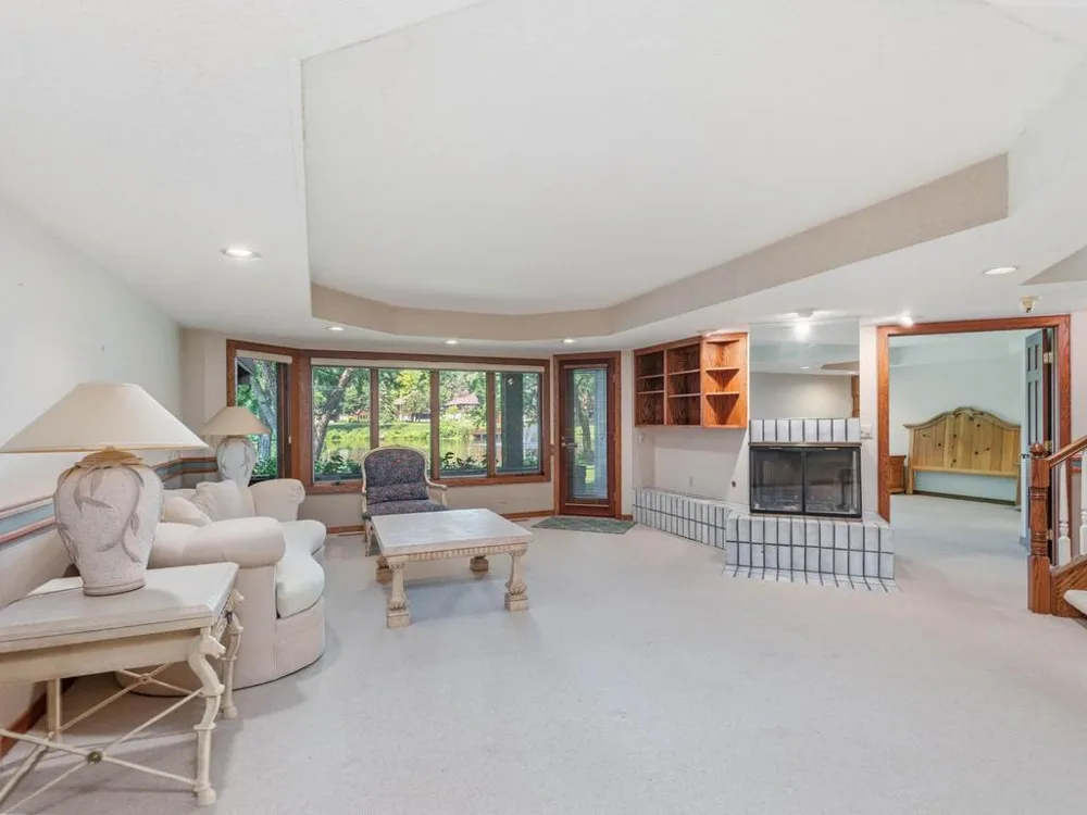 7786 Lochmere Terrace Edina, MN 55439