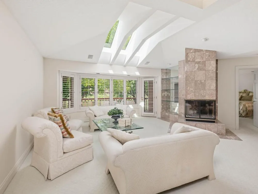 7786 Lochmere Terrace Edina, MN 55439