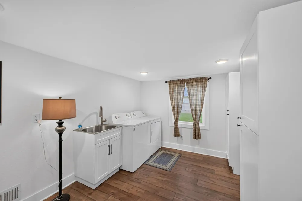 802 S Garden Street Lake City, MN 55041