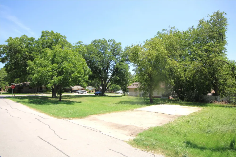 523 W 4th Street Justin, TX 76247
