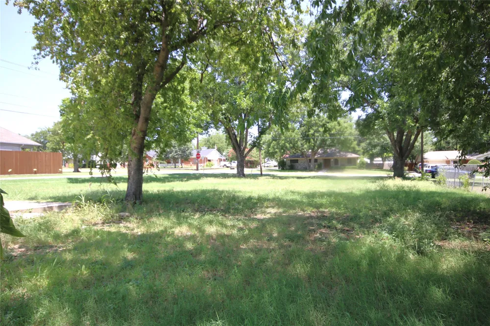 523 W 4th Street Justin, TX 76247