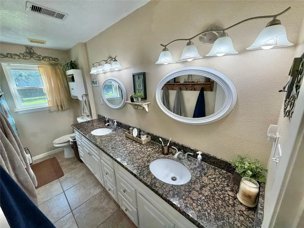 5403 3rd Street Danbury, TX 77534