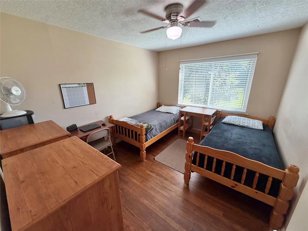 5403 3rd Street Danbury, TX 77534