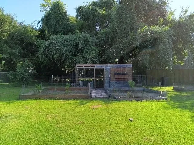 5403 3rd Street Danbury, TX 77534