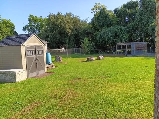 5403 3rd Street Danbury, TX 77534