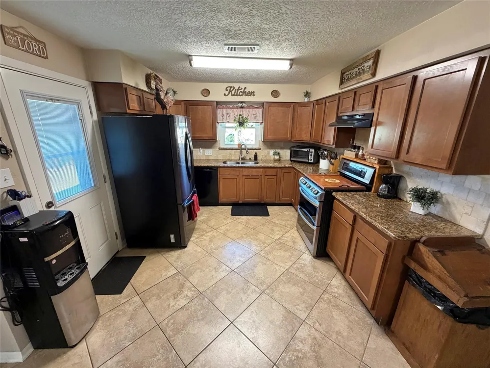 5403 3rd Street Danbury, TX 77534