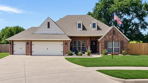 7008 122nd East EastCourt