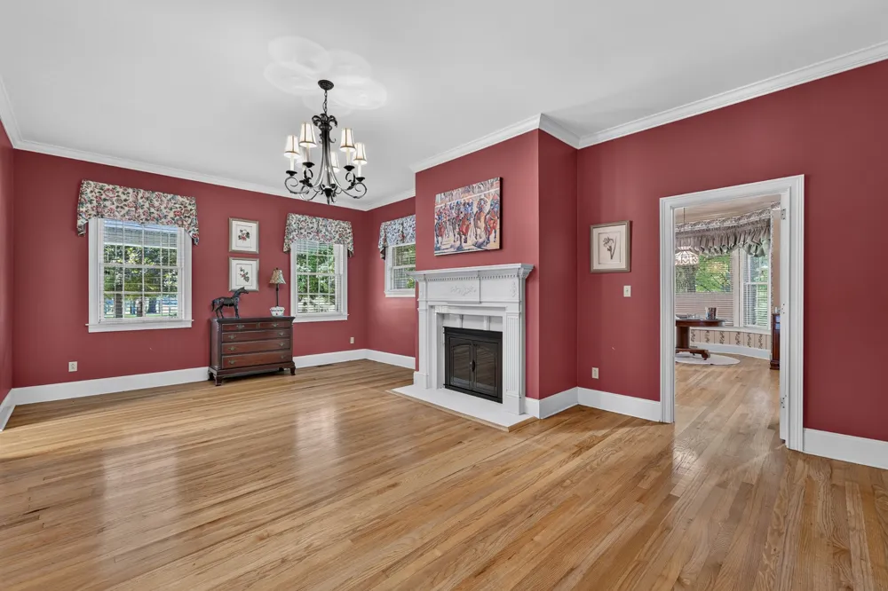 135 Clayton Ln Fayetteville, TN 37334